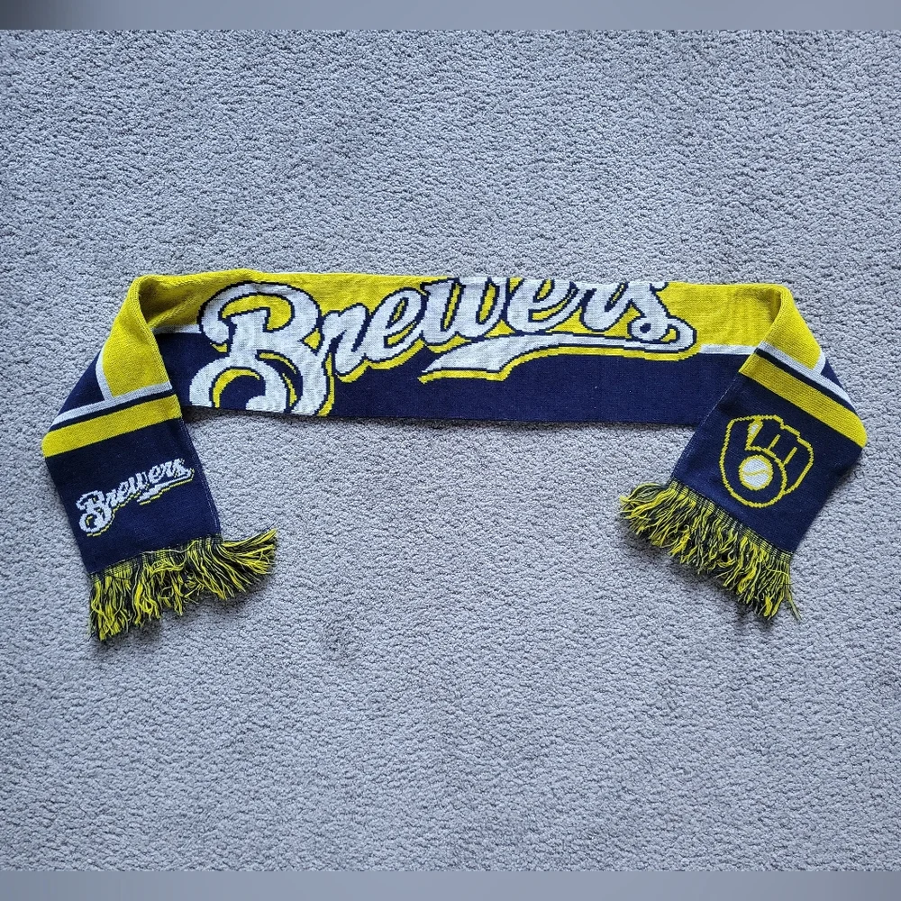 MLB Genuine Merchandise Milwaukee Brewers Acrylic Knit Winter Scarf